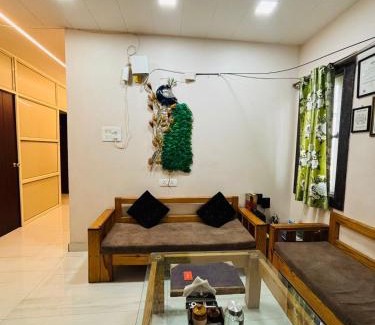 Varanasi Hotel | Stay Inn Kailasha - Lift,Parking,Kitchen and all modern facilities