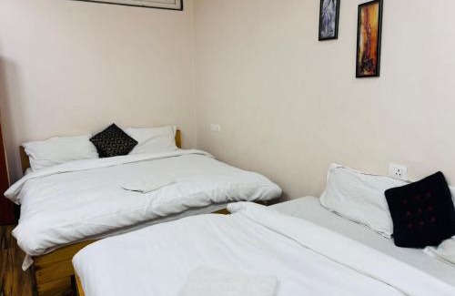Varanasi Hotel | Stay Inn Kailasha - Lift,Parking,Kitchen and all modern facilities