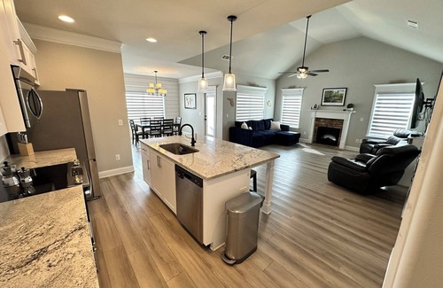 Grovetown House | Stay Near the Masters: Relaxing Home near Augusta National Golf Club!