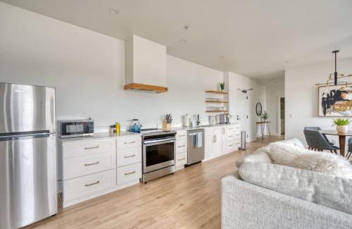 Humboldt Apartment | Stay Portland - Exclusive Entire Floor & Instaworthy Local Art