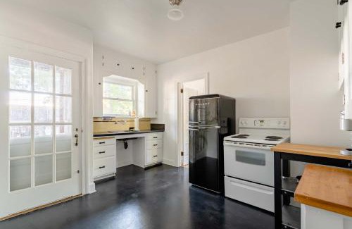 Hosford-Abernethy House | Stay Portland - The Ladd's Addition Bohemian Dream - 95 WalkScore