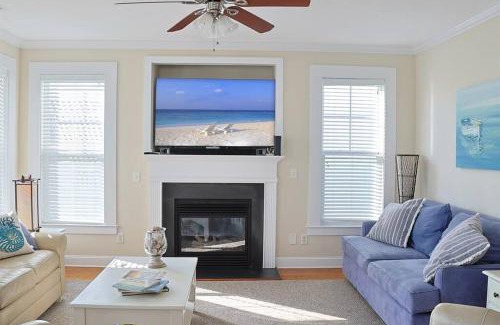 North Carolina Coast Apartment | Stay Salty Villa with views of canal and short walk to beach