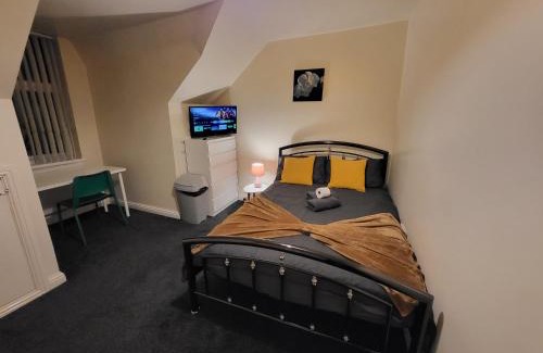 Sheffield House | Stay Sleep Rest - Firth Park