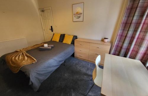 Sheffield House | Stay Sleep Rest - Firth Park