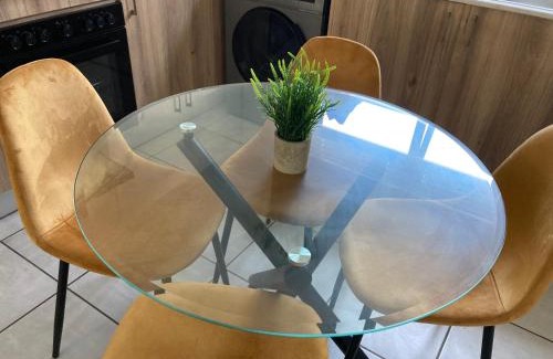 Boksburg Apartment | Stay With Lindo