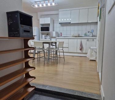 Nonhyeon-dong House | Stay179 Guesthouse - Female only