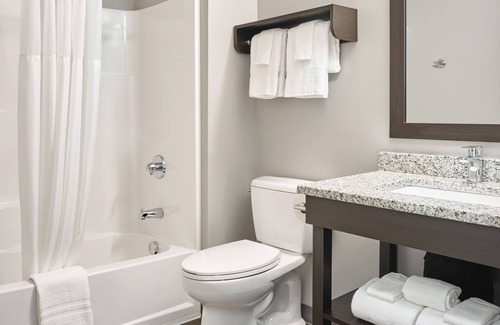 Huntsville Hotel | stayAPT Suites Huntsville