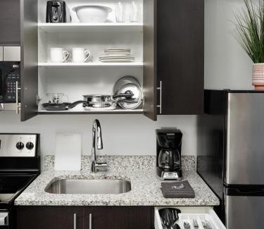 West San Antonio Hotel | stayAPT Suites San Antonio-Lackland