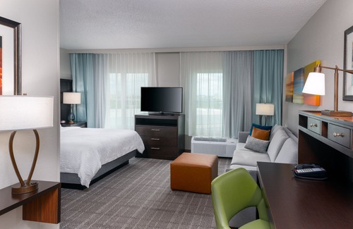 Doral Hotel | Staybridge Suites Miami Doral Area by IHG