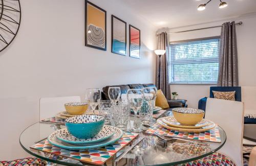 Belfast City Centre Apartment | StayByNumbers - Belfast City Centre & allocated Parking