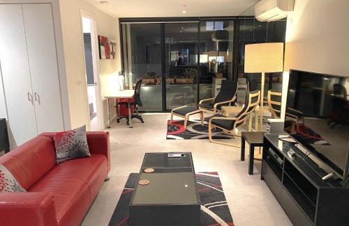 Port Melbourne Apartment | StayCentral - Spacious Seaviews Port Melbourne