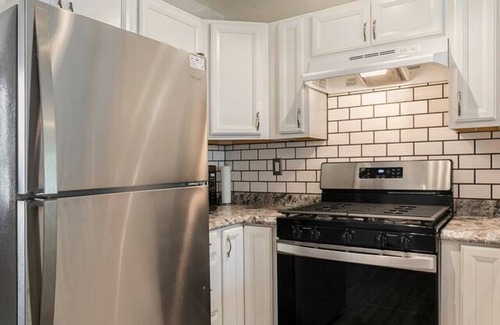 Port Austin House | Stayin’ & Playin’ Cottage/Pet Friendly