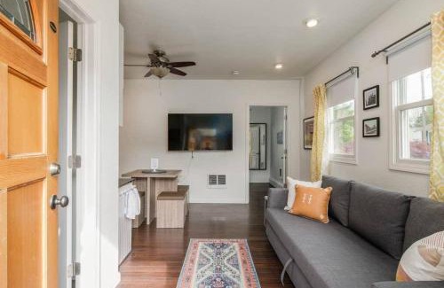 Kenton Apartment | #StayinMyDistrict Kenton Private Guest House