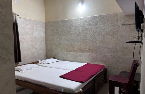 Murudeshwara Hotel | STAYMAKER Naik Residency