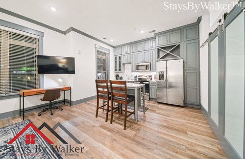 Charlotte Condo | StaysByWalker SouthPark 1BR KingBed! Gym/Pool/Spa