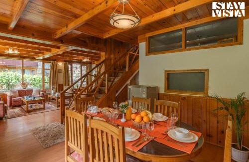 Aleo Villa | StayVista at Himalayan Retreat Luxury 9BR, 6BR 5BR, 3BR,1BR Villa in Manali with Bonfire, BBQ and Mountain views