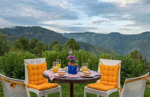 Shimla Villa | StayVista at Sunshine Estate Serene 2BR Pet Friendly Villa in Chail with view