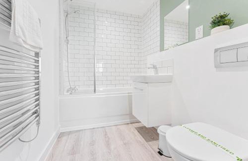 Derby Apartment | StayZeni, Hardwick House Derby Lovely 2 Bed Flat