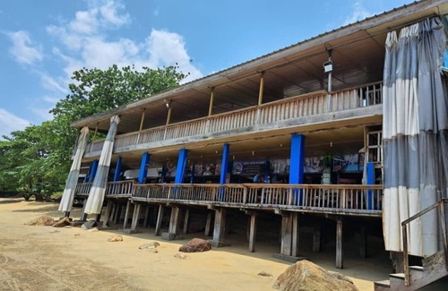 Kribi Hotel | Std Rm 2P · Beach · Breakfast opt · 2 pools · Gym