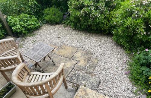 Pudsey House | Steeple View - A two bedroom 18th century cottage.