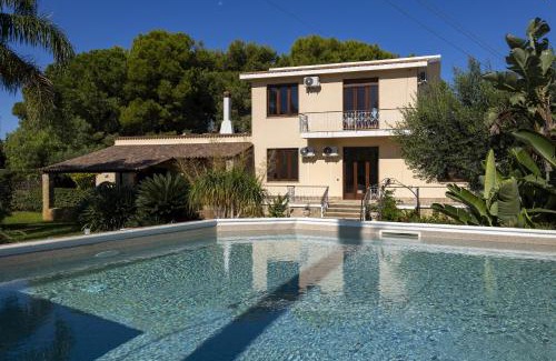 Marsala Villa | Stella Nord piscina condivisa