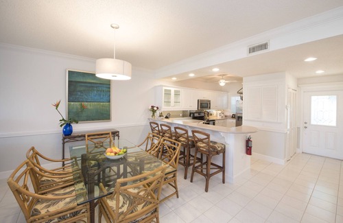Seven Mile Beach Condo | Step Into Paradise on Seven Mile Beach - Ground Floor Two Bedroom