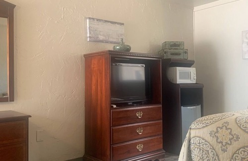 Scott City Hotel | Stepping Inn