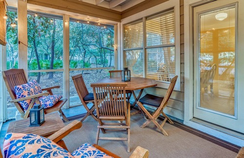 Gulf Pines Condo | Steps from Pool, screened porch, close walk to beach, self check-in