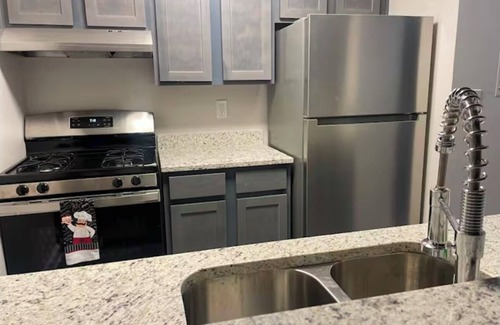 Castleberry Hill Apartment | Steps from the Mercedes Benz Stadium