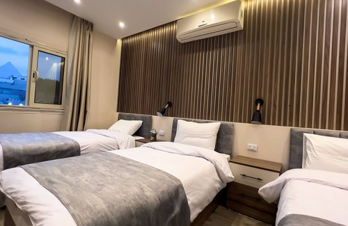 Qasr an-Nil Hotel | STEPS IN Pyramids View