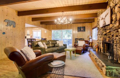 Cedar Glen House | Steps to Lake Arrowhead Cabin with BBQ!