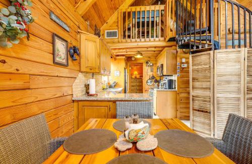 Okeechobee House | Steps to Lake Okeechobee Cabin with Pool Access!