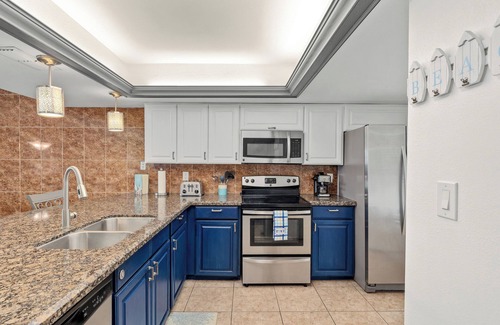 South Padre Island Condo | Steps to Pool & Beach: South Padre Island Retreat!