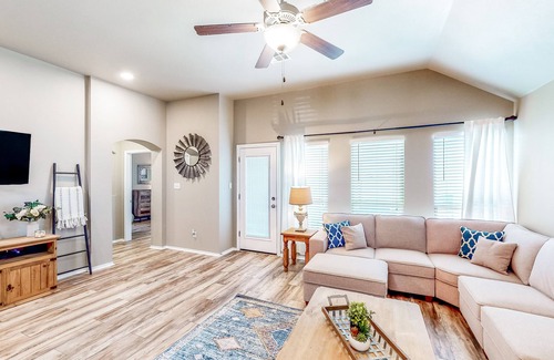 Wellborn House | Stewart Road House | House in College Station