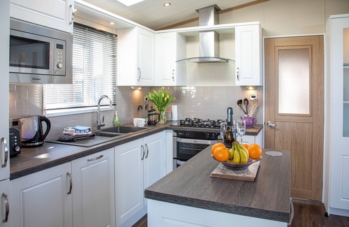 St. Andrews Cottage | Stewarts Resort Lodge 30 - a lodge that sleeps 4 guests in 2 bedrooms