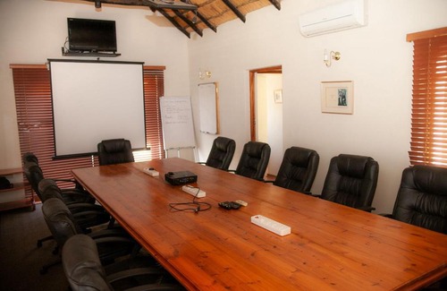 Hekpoort Hotel | Steynshoop Mountain Lodge (Hotel)