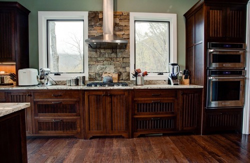 Laurel Ridge House | Sticks & Stones | NEW Construction, Elegantly Decorated, HOT TUB, Pet Friendly, Tons of Privacy!
