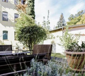 Weissenfels Apartment | Stilvolle Unterkunft für 4, WLAN - Küche, salt apartments