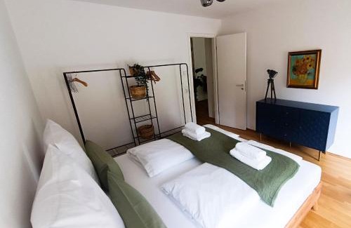 Rhein-Erft-Kreis District Apartment | Stilvolleauszeit mit Garten - 15 min bis Köln