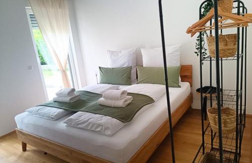 Rhein-Erft-Kreis District Apartment | Stilvolleauszeit mit Garten - 15 min bis Köln