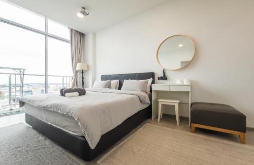 Miri Hotel | Stirling Homestay by Evernent