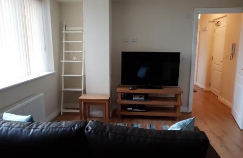Hillingdon Apartment | Stockley Apartments - Central