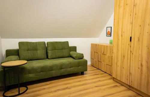 Niegowa Ski Chalet | Stodoły Pod Gajem z Balią i Sauną