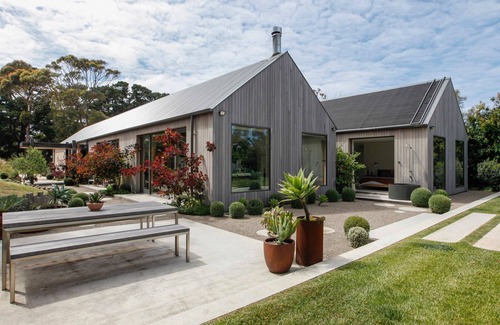 Flinders House | Stoke House - you will not want to leave.