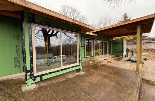 Indian Point Villa | Stone - 158 Ridge Lane