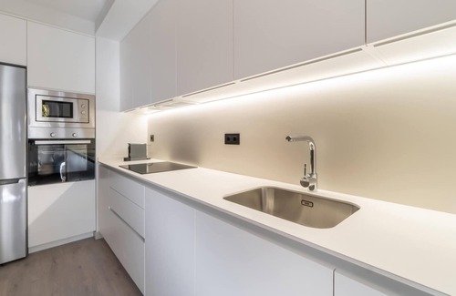 Benasque Apartment | Stone Chalet near Benasque and Scenic Lake