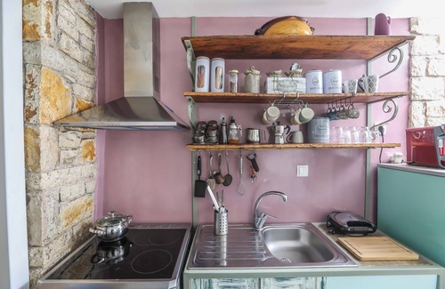 Vassilatika House | Stone House