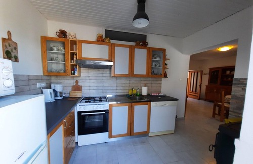 Opatija House | Stone House in Dobrec with Sea View & Jacuzzi