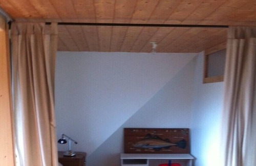Ploudalmezeau House | Stone house, independent, quiet, close Iroise