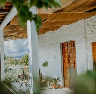 Novi Velia Bed & Breakfast | Stone house